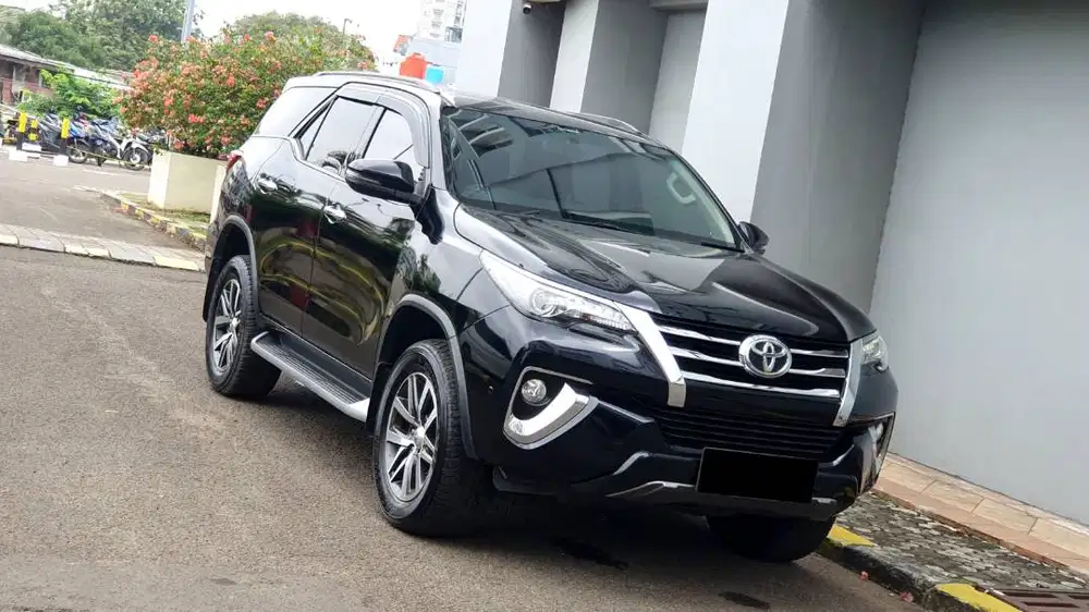 [ GARANSI 5TH ] Toyota Fortuner 2.4 VRZ 4x4 Diesel AT 2019/2020