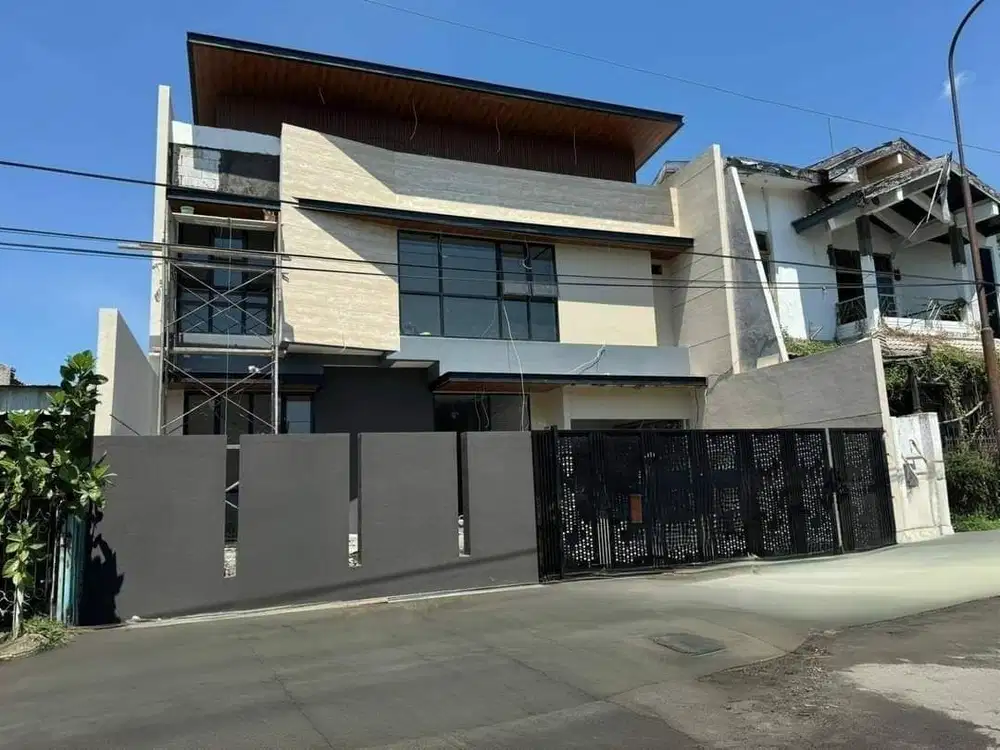 Tengah Kota!️Rumah Baru Gress Kertajaya Indah Surabaya