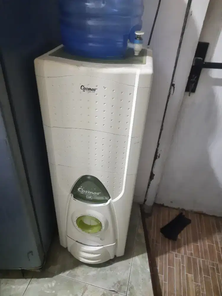 Tempat beras merek cosmos