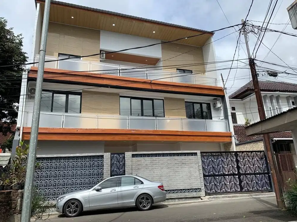 Dijual Cepat Rumah LUX Cigadung Dago 3 Lantai