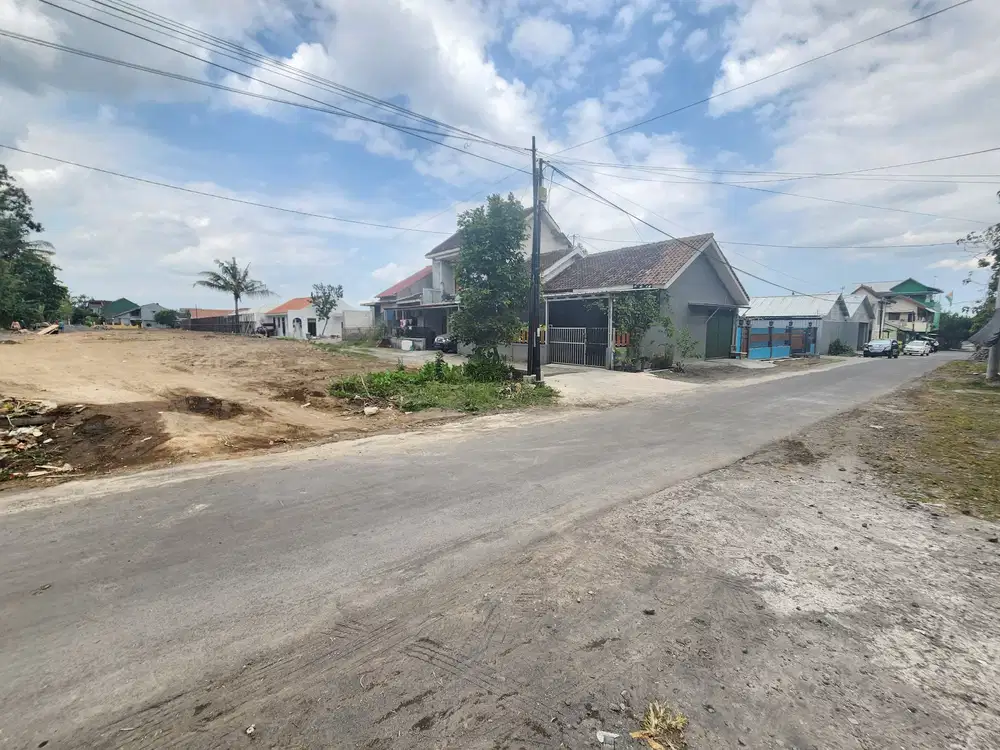 Tanah Maguwo, Cocok Homestay Villa, SHM