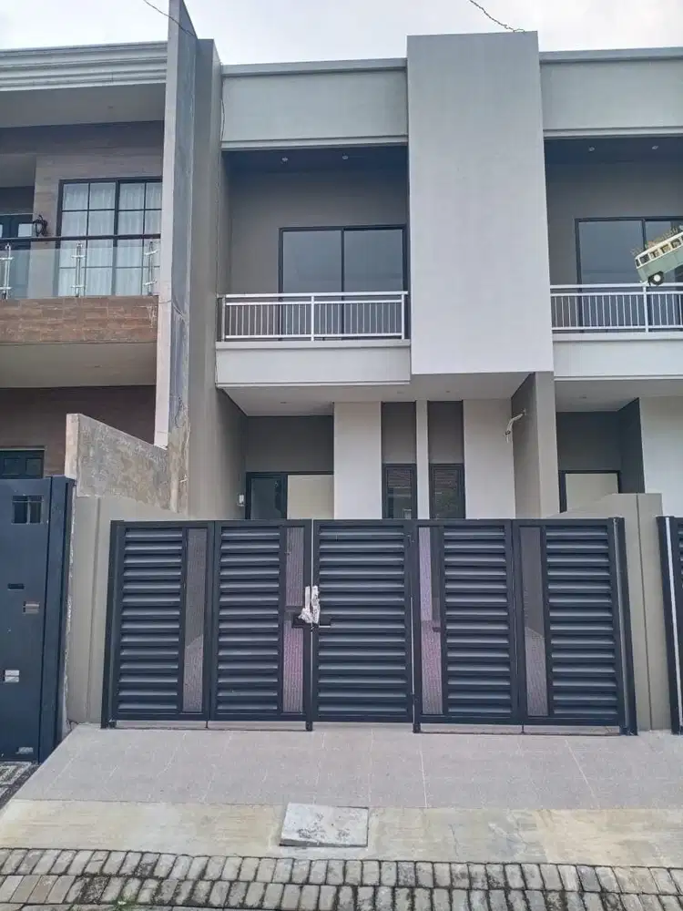 Jual rumah baru 2 lantai villa Kalijudan indah Surabaya