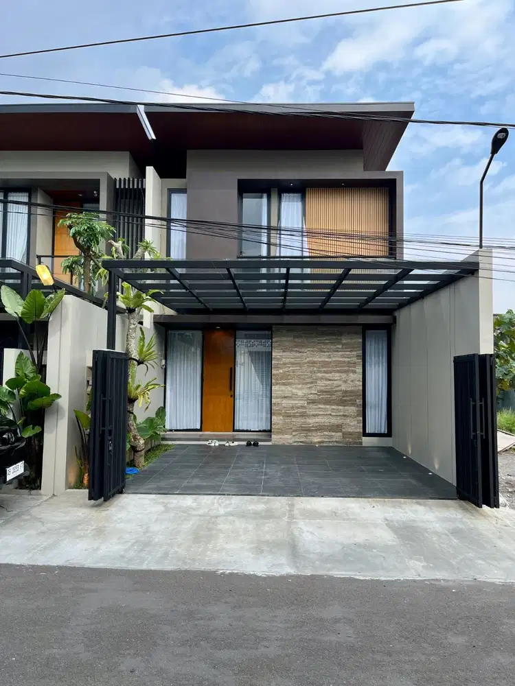 Rumah Baru 2 Lantai Dekat Stadion Maguwoharjo