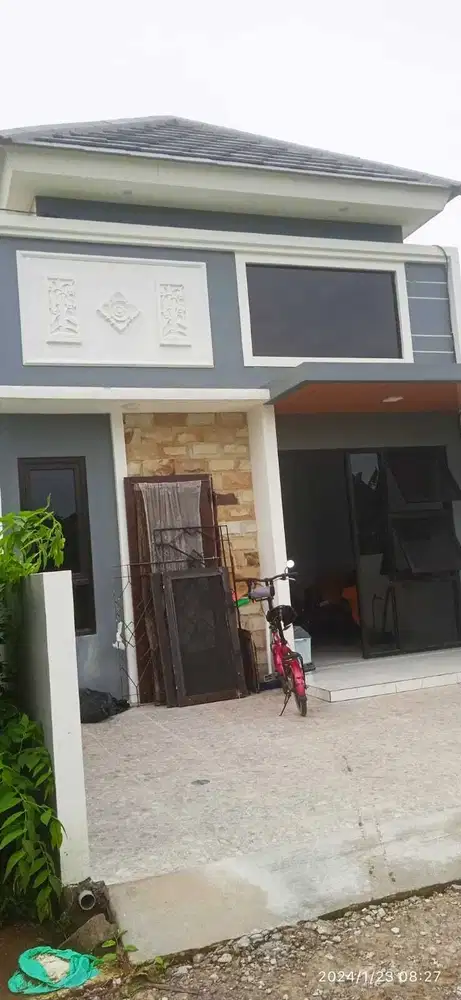 dijual rumah di menganti gresik bisa diakses dari raya pelem watu / ke