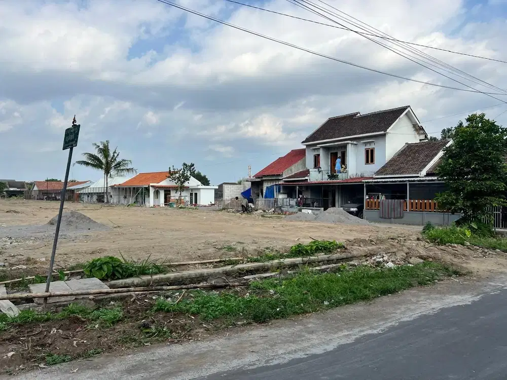 Tanah Strategis Dekat RS UAD dan SD Model, SHM Pekarangan