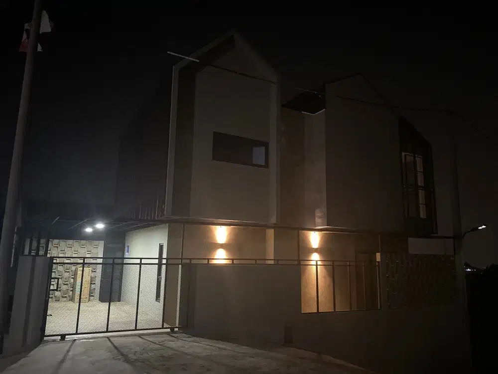 Dijual Rumah Siap Huni Konsep Industrial Modern di Cigadung Bandung