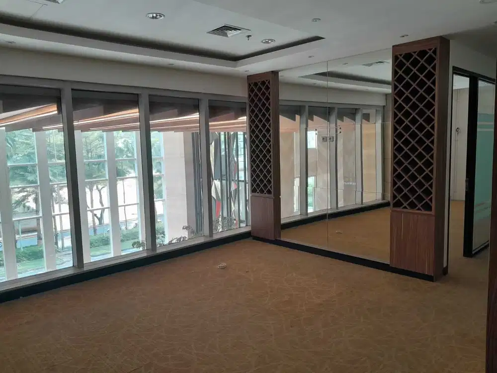 Sewa Mini Office 97 m2 di Sopo Del Tower Mega Kuningan, Kondisi Fitted