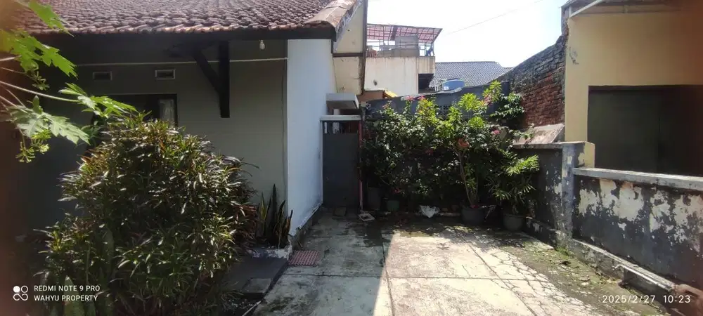 Dijual rumah lama terawat di Turangga Buahbatu