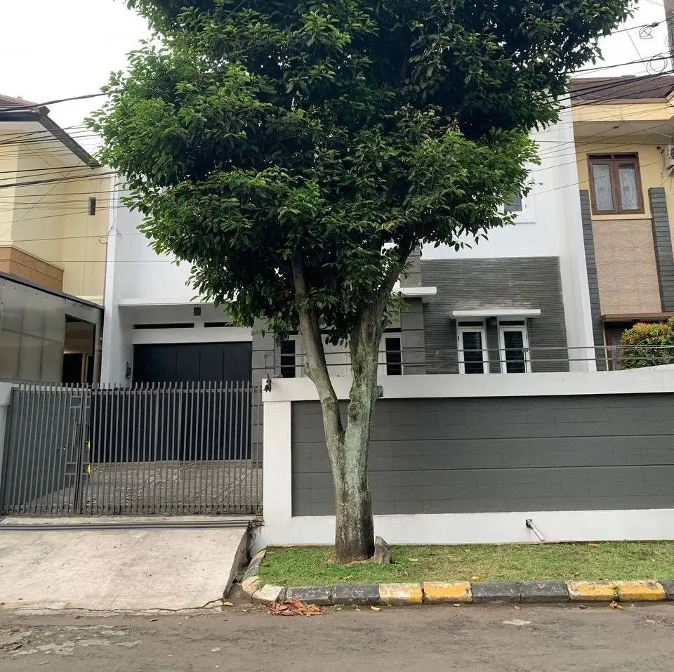 Dijual Rumah Komplek Batununggal Indah Bagus Siap Huni