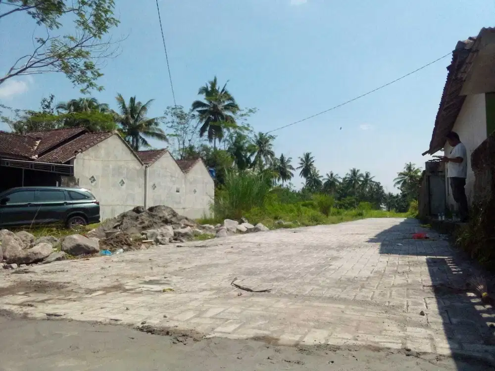 Tanah Sleman 2 jtan dekat Pasar Tempel tepi jalan utama