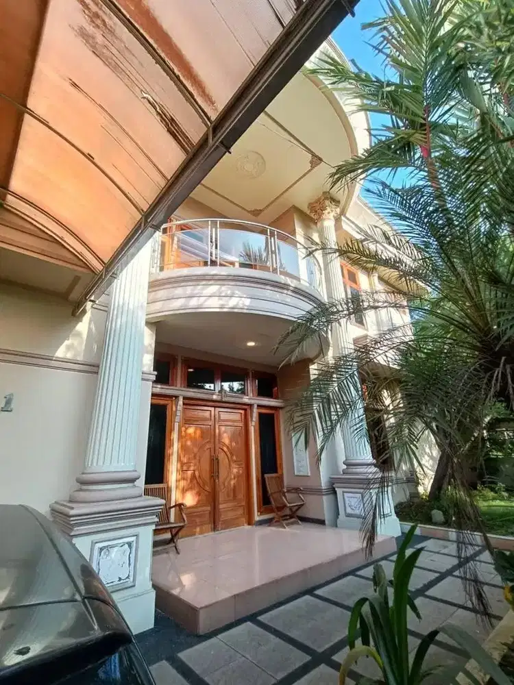 Dijual Cepat Rumah Mewah dan Megah Golf Arcamanik Lokasi Strategis