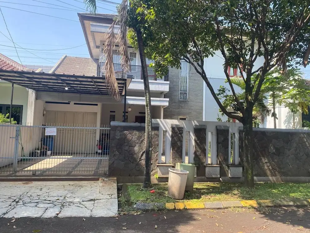 Dijual rumah siap huni di Batununggal indah Estate