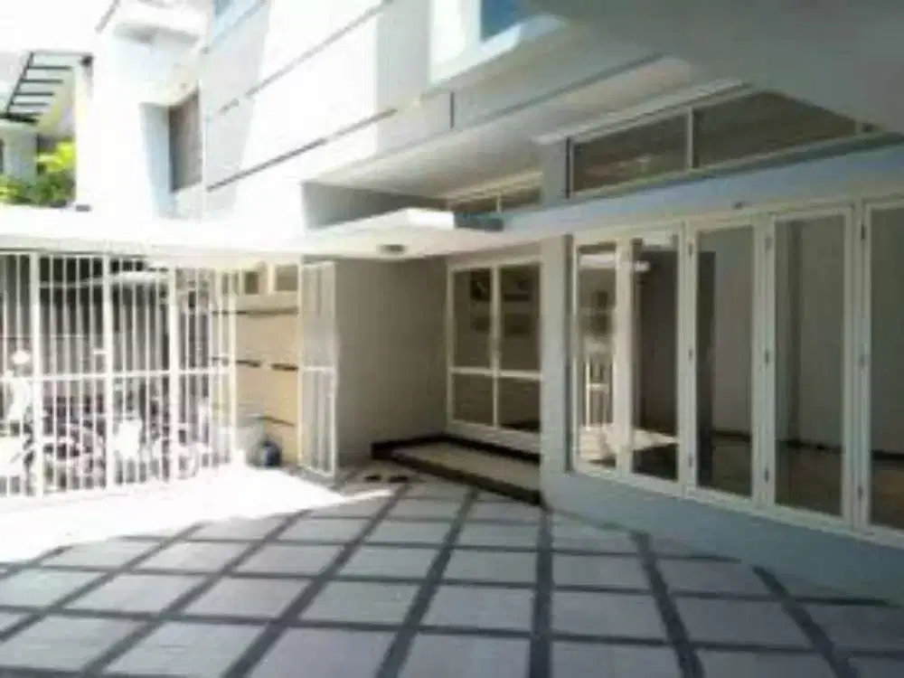 Rumah mewah mangkubumen solo