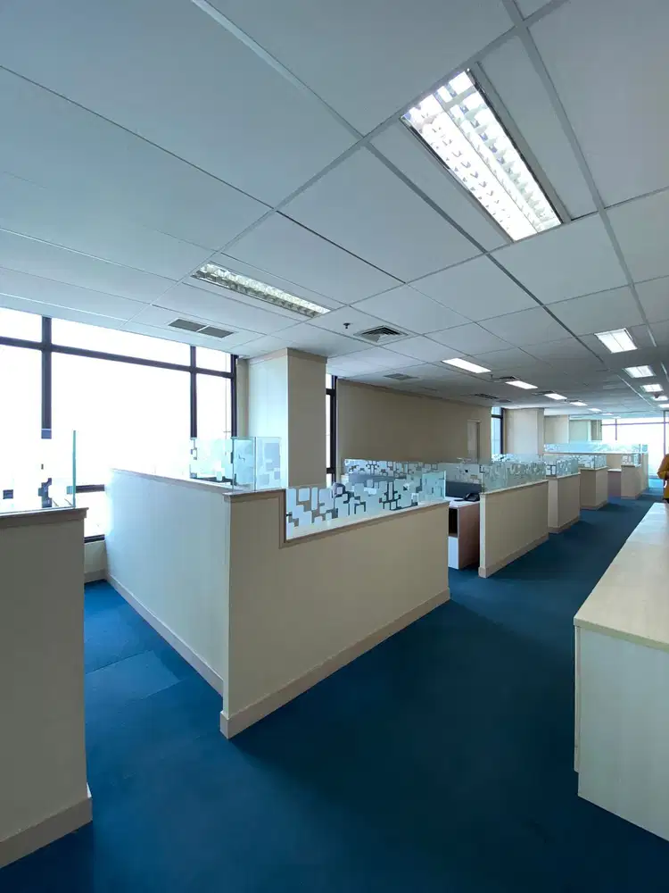 Sewa Kantor 241 m2 Furnish di Menara Anugrah Mega Kuningan, Termurah