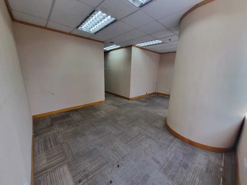 Sewa Mini Office 62 m2 di Mayapada Tower Sudirman, Hrg Terjangkau