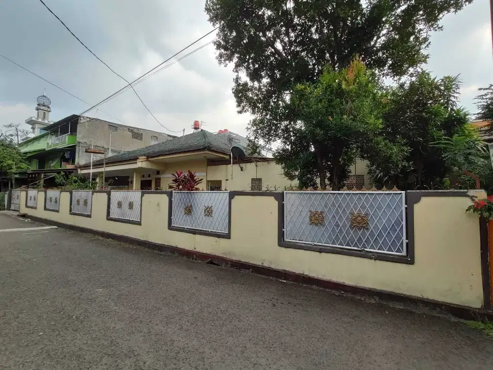 Dekat Margacinta Park terawat lebar 25 meter