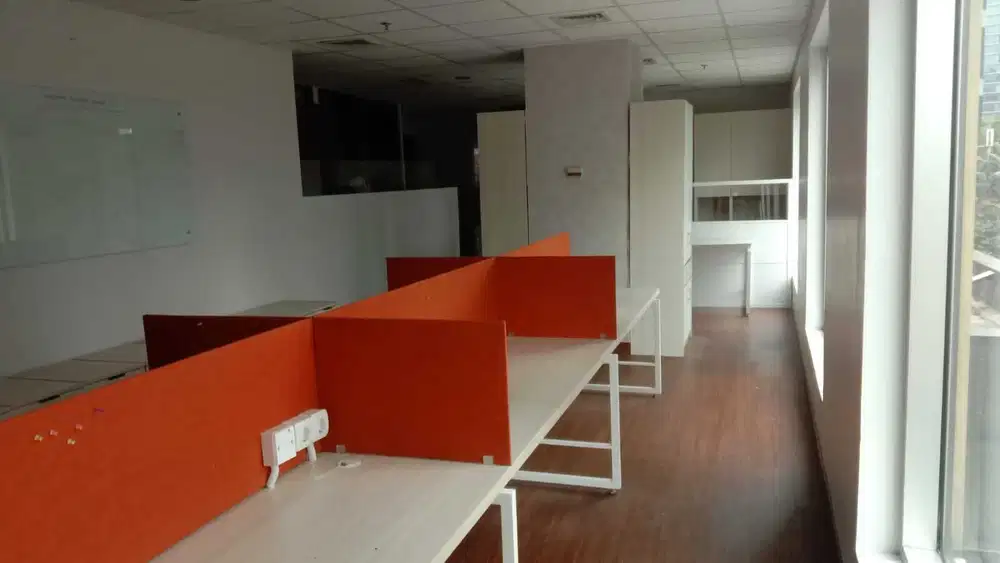 Sewa Murah Kantor 225 m2 Siap Huni di Graha Aktiva Rasuna Said