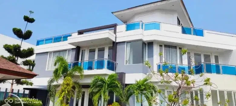 Dijual rumah pantai mutiara ada kolam renang view langsung dermaga