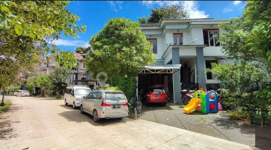 Rumah 2 Lantai Resort Dago Pakar Bandung