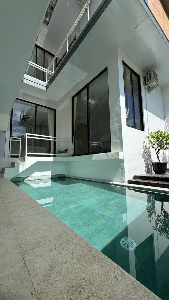 Dijual villa 5 bedroom dikumpus unud jimbaran
