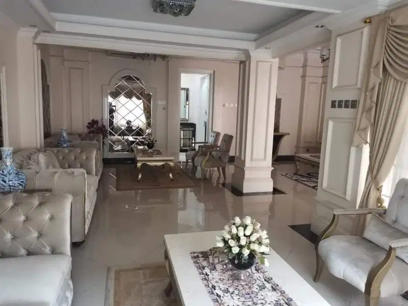 Dijual Rumah Mewah 3 Lantai di Jakarta Selatan Kebayoran baru