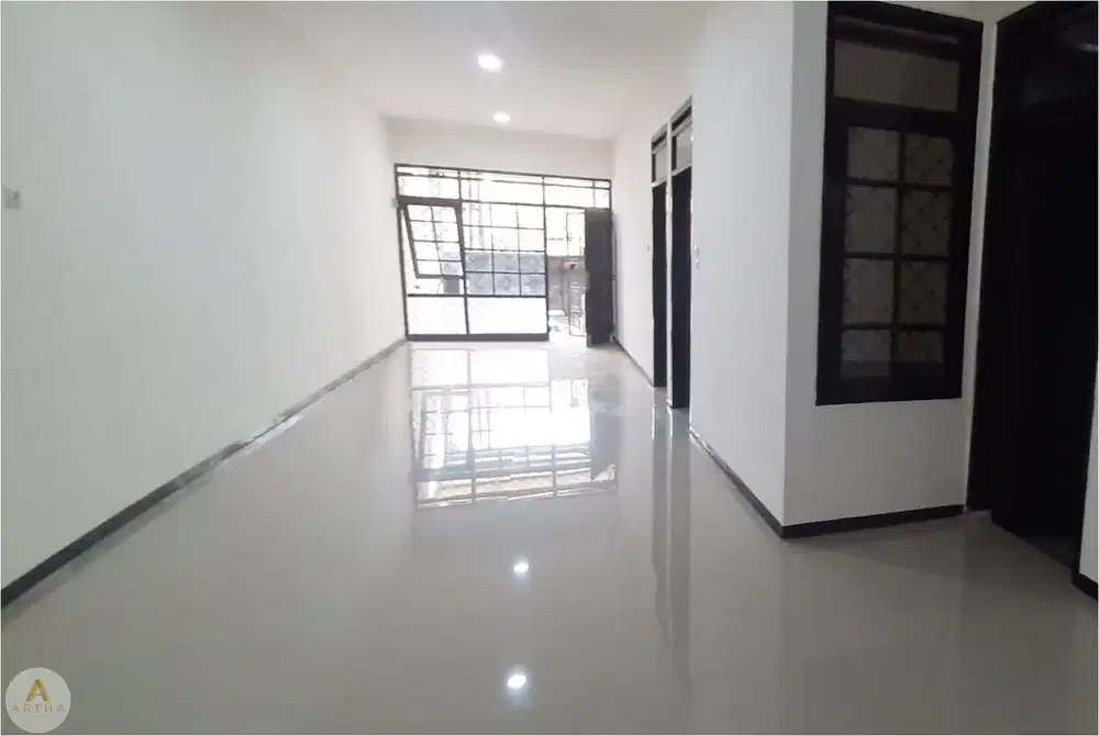 Rumah Baru Minimalis Siap Huni di Taman Holis Indah Bandung