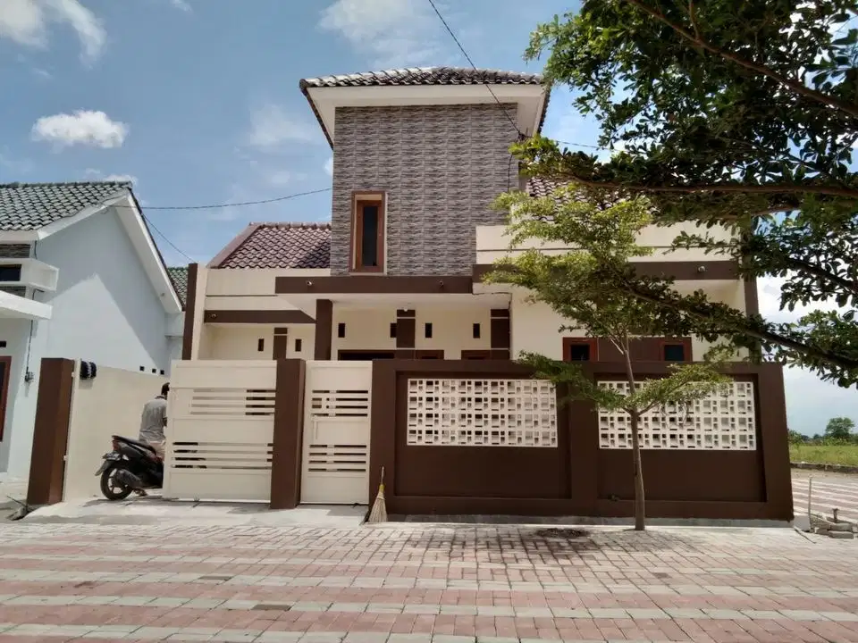 dijual rumah luas tanah 98 loaksi kartasura free desain