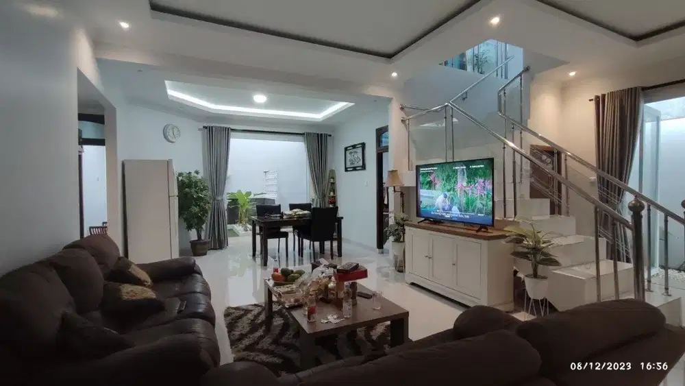 Rumah Cozy Bikin Betah Strategis Dekat Griya Arcamanik Endah Bandung