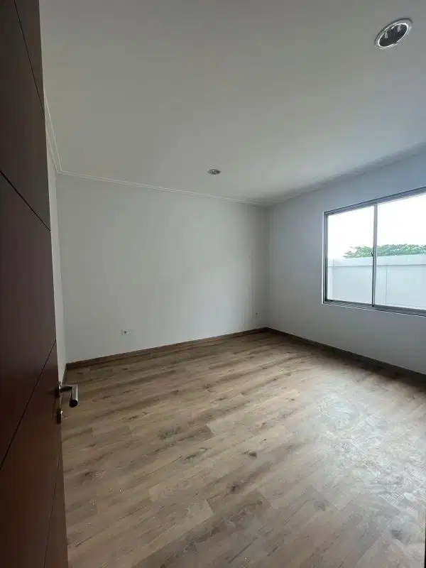 Dijual rumah golf island type pine bagus siap huni