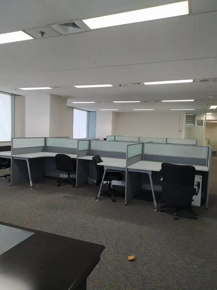Sewa Kantor Siap Huni 319 m2 di Wisma KEIAI Sudirman, Hrg Terjangkau