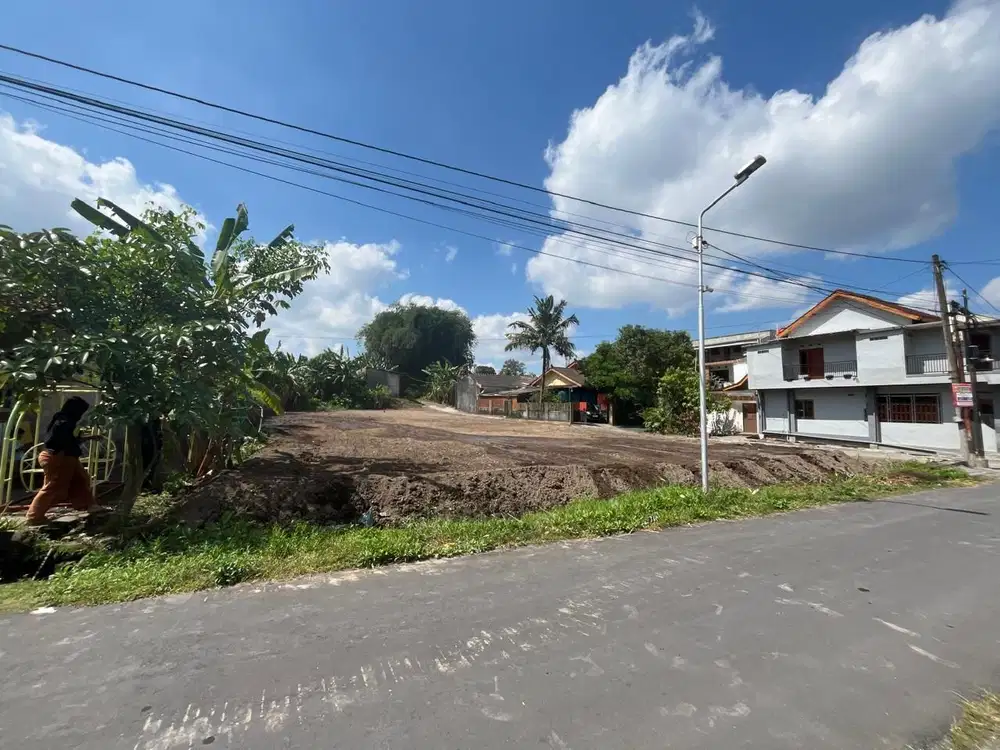 DEKAT UGM, Tanah Kaliurang Jogja, Akses Tepi Aspal