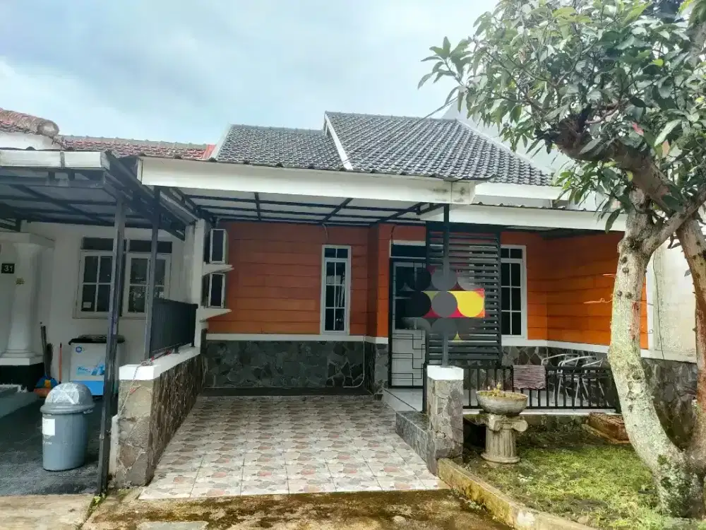 Di jual cepat rumah murah di Sentul city siap huni