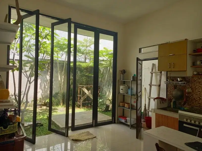 Jual Rumah TANAH LUAS harga MENARIK di Arcamanik kota Bandung