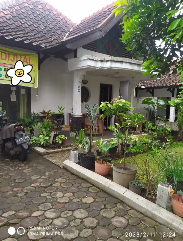 Di jual rumah lingkungan nyaman di komplek di jl AH Nasution