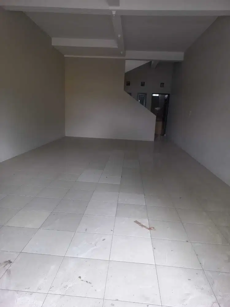 Ruko Murah Strategis 2 lantai siap pakai di Taman Kopo Indah 3,Bandung