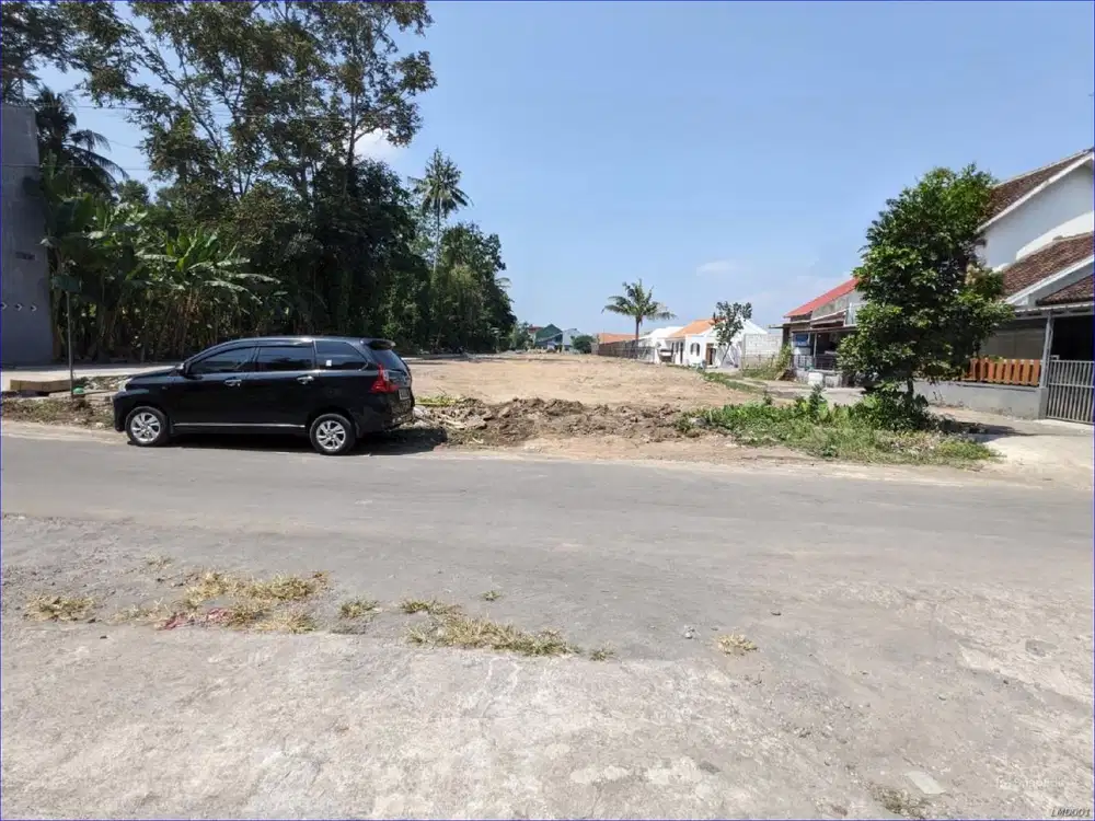 Dekat Tengkleng Gajah Tanah Jogja SHM  Blotan Wedomartani Maguwoharjo