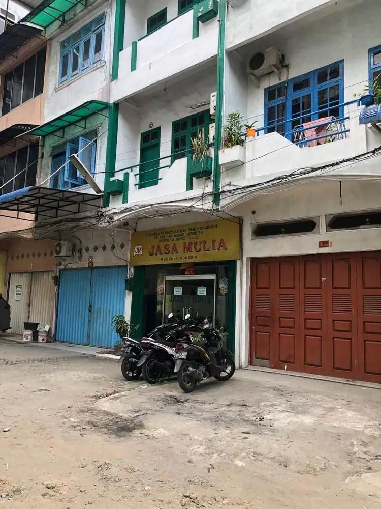 dijual termurah ruko inti kota yos sudarso putrihijau