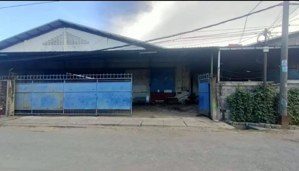 Gudang Margomulyo Surabaya Masih Bagus Terawat Akses Mudah