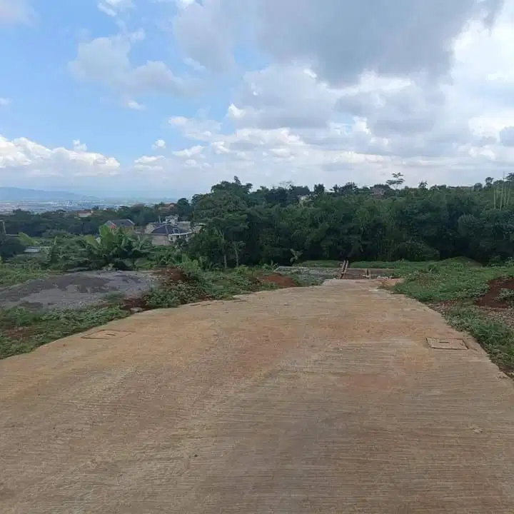 DIJUAL TANAH MURAH LOKASI STRATEGIS,LOK. CIBORELANG CINUNUK