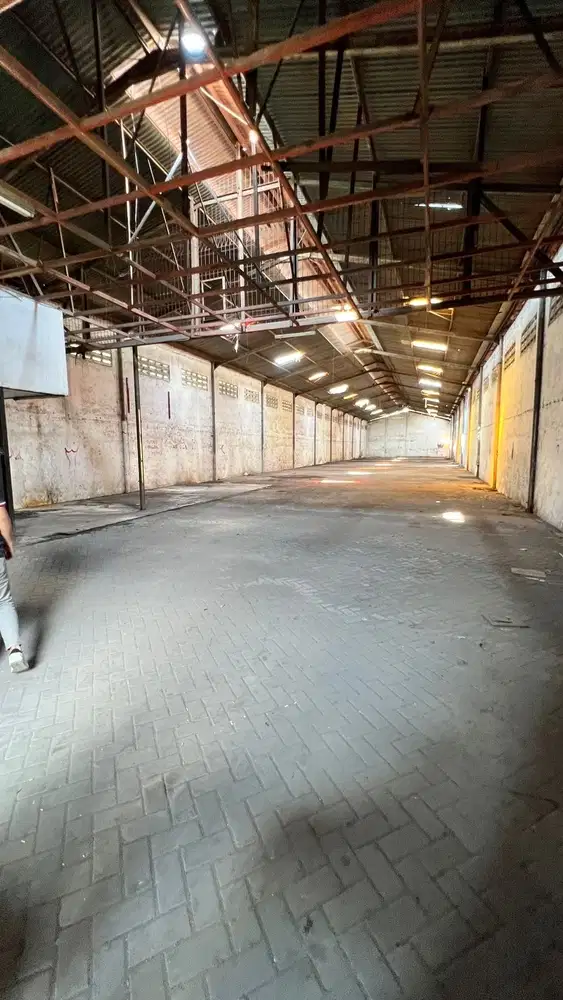 Dijual gudang di Sukomanunggal Surabaya