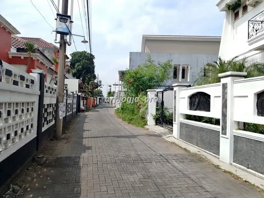 Dekat Kampus UGM, Tanah Jogja Cocok Untuk Kost Eklusif atau Investasi