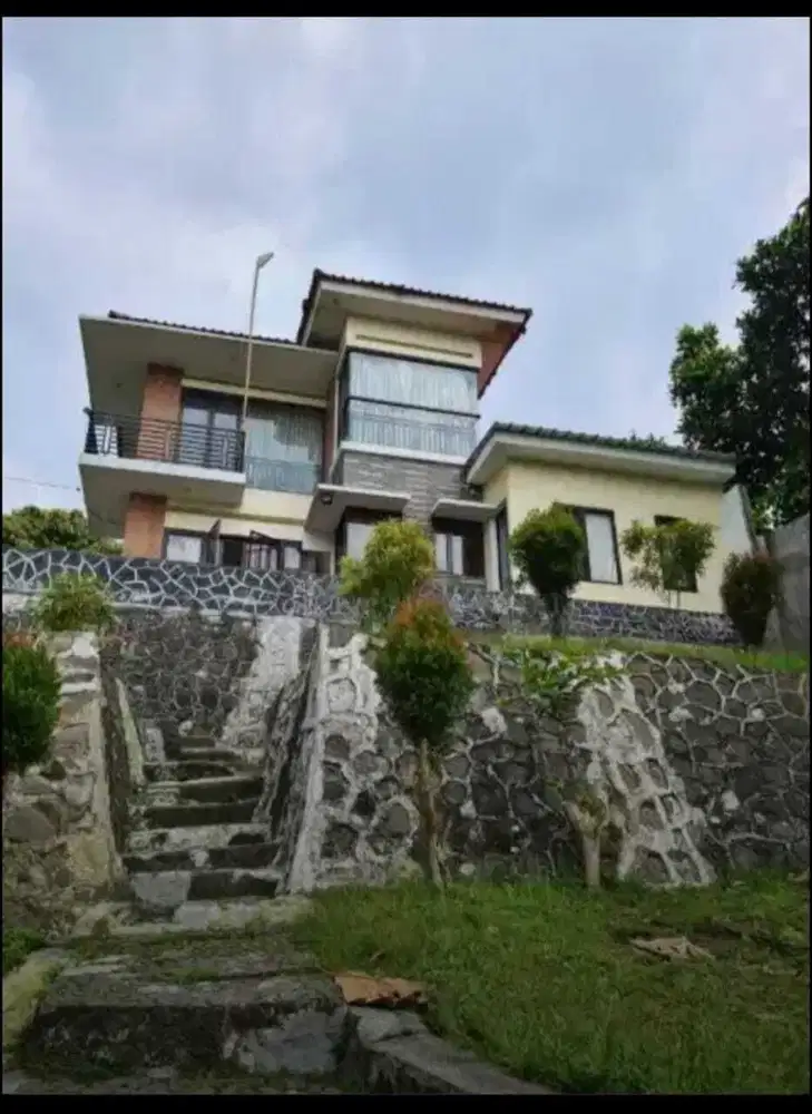 DIJUAL VILLA 2LT BISA NEGO SIAPHUNI BOJONG KONENG SENTUL CITY SSR638