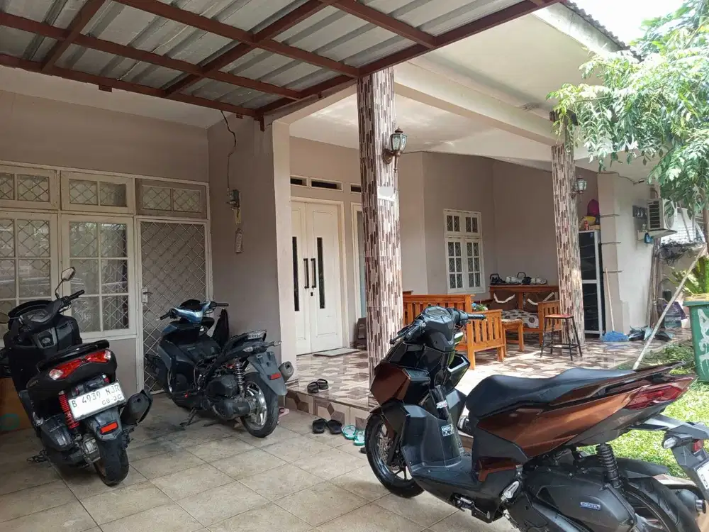 Rumah Lama Siap Huni Cirendeu, Tangerang Selatan
