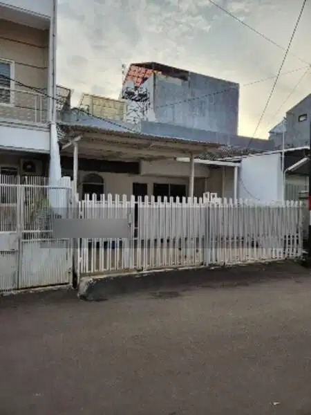 Rumah siap huni di Kelapa Gading dekat kemana2
