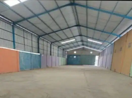 Di sewakan gudang lebar 12 meter container