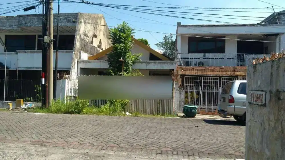 Rumah ngagel madya