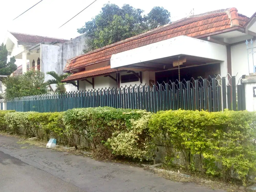 RUMAH JALAN BUNGA BUNGA SUHAT MALANG COCOK DI BANGUN KOST2AN PREMIUM