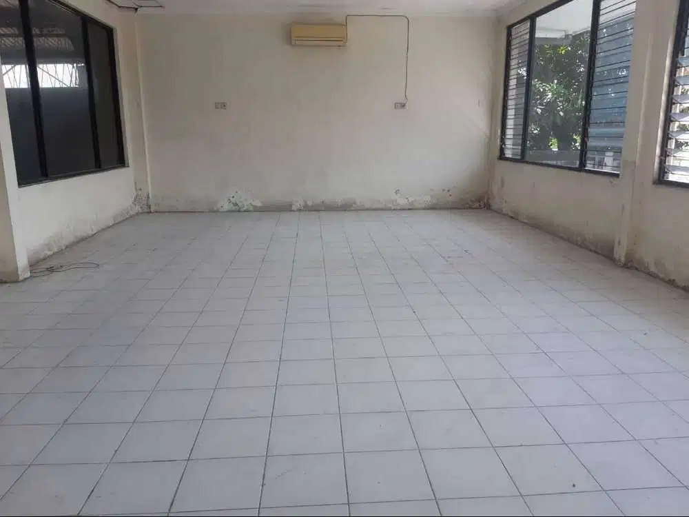 Dijual gudang di Menganti Surabaya