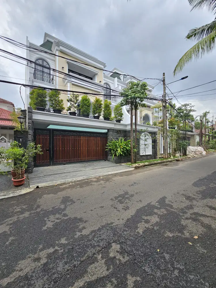 DIJUAL RUMAH BANGUNAN BARU CILANDAK  JAKARTA SELATAN