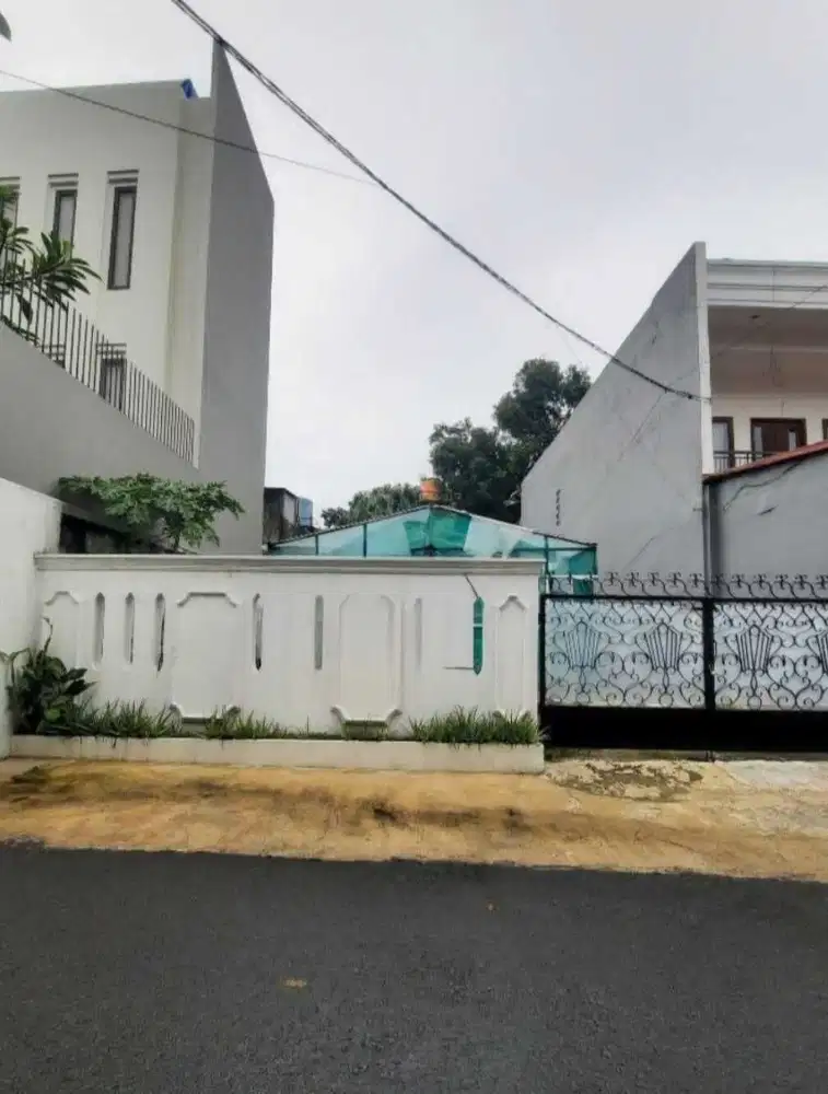 Dijual kavling cantik harga menarik at Kemang Jakarta Selatan